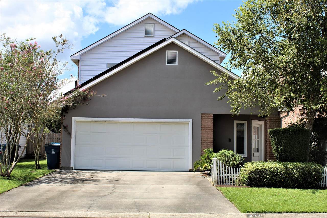 311 Redoak Circle - Photo 1