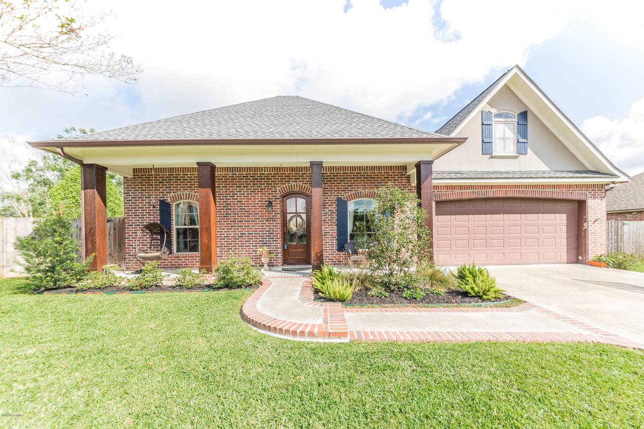 410 Beacon Drive - Photo 1