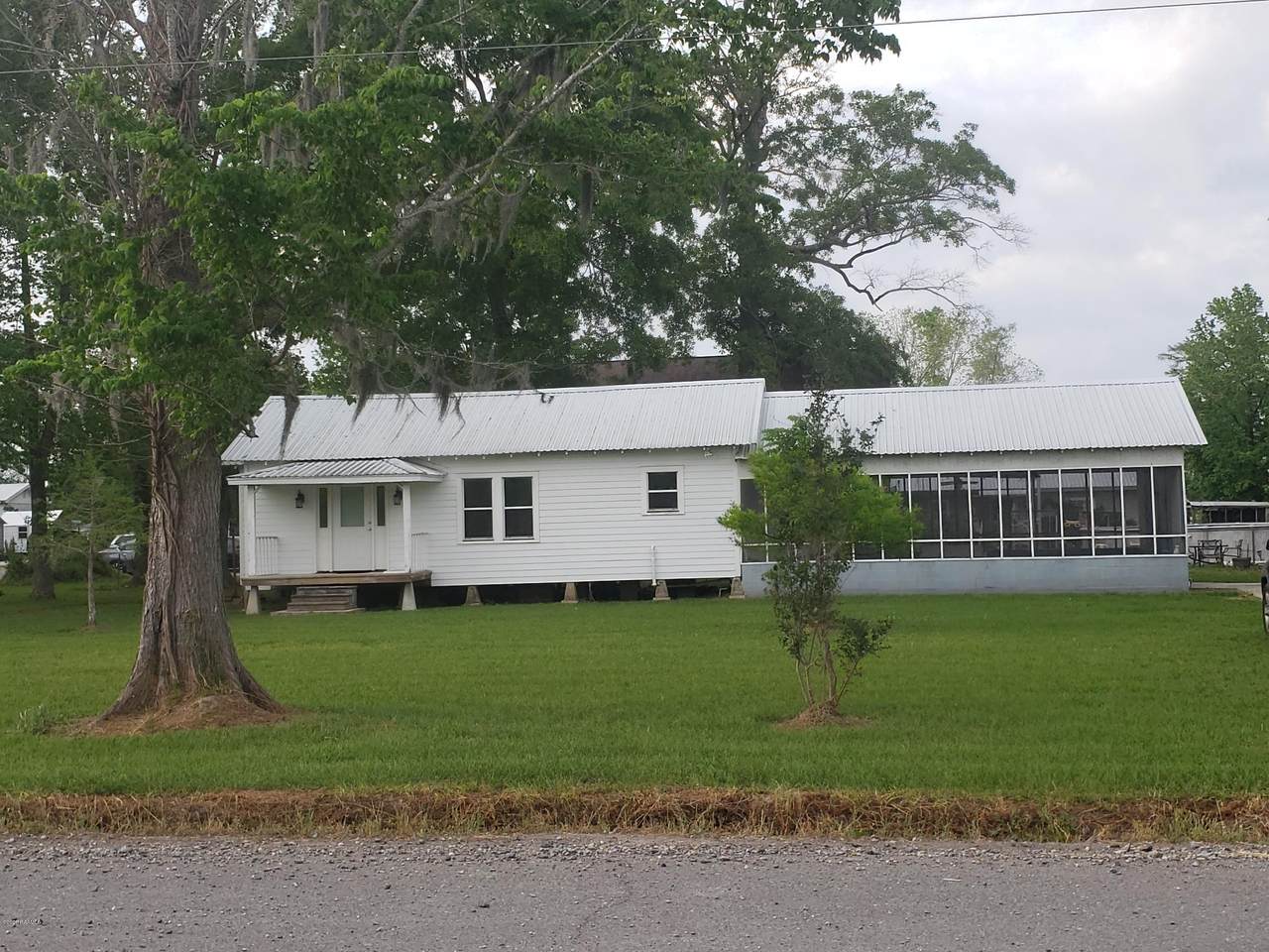 110 Moss Street - Photo 1