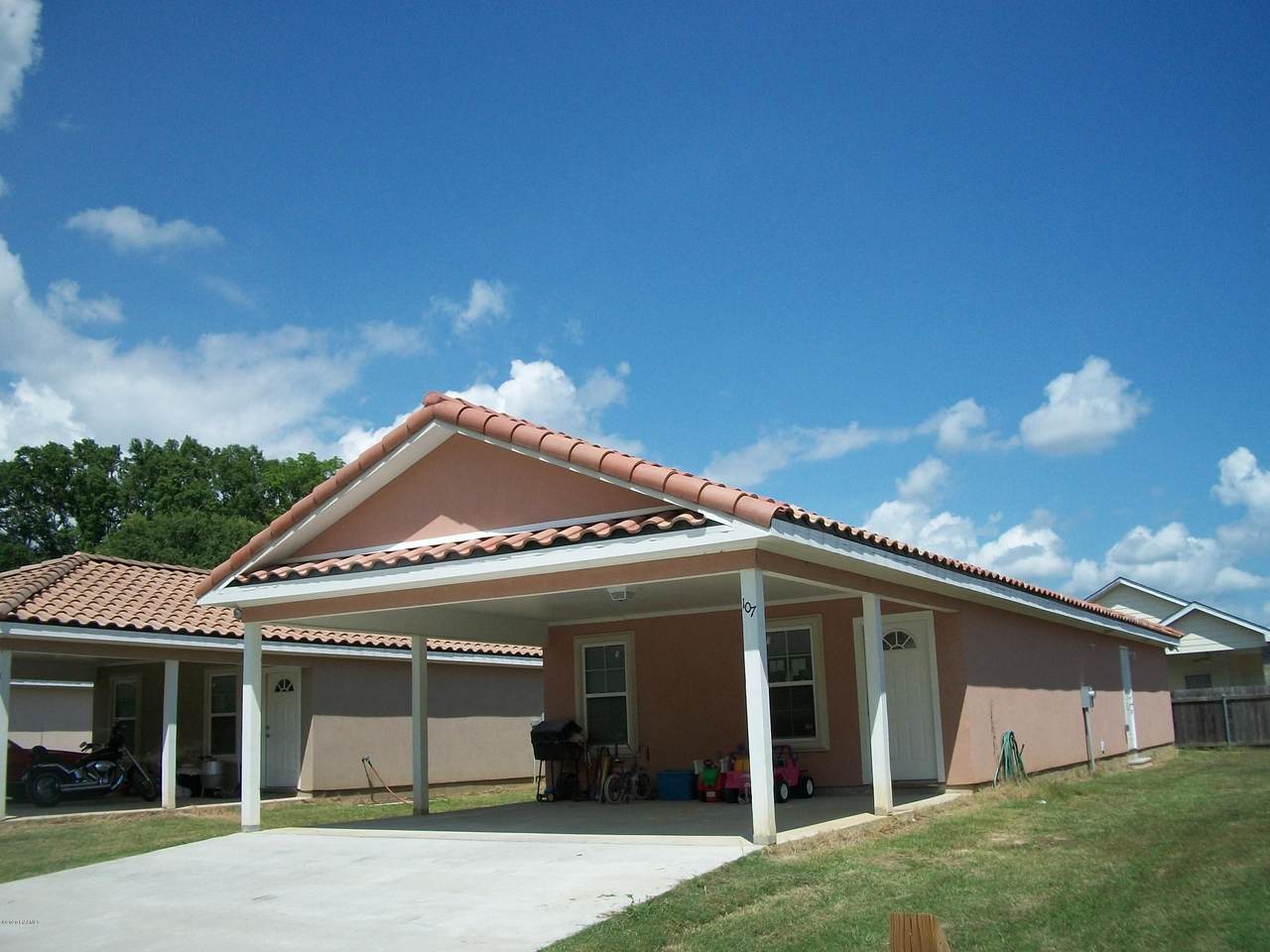 103 Trinidad Circle - Photo 1