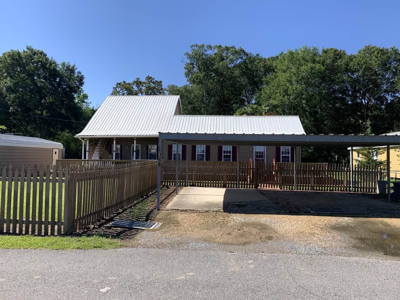 1086 Green Oaks Loop - Photo 1 1086 Green Oaks Loop - Photo 1