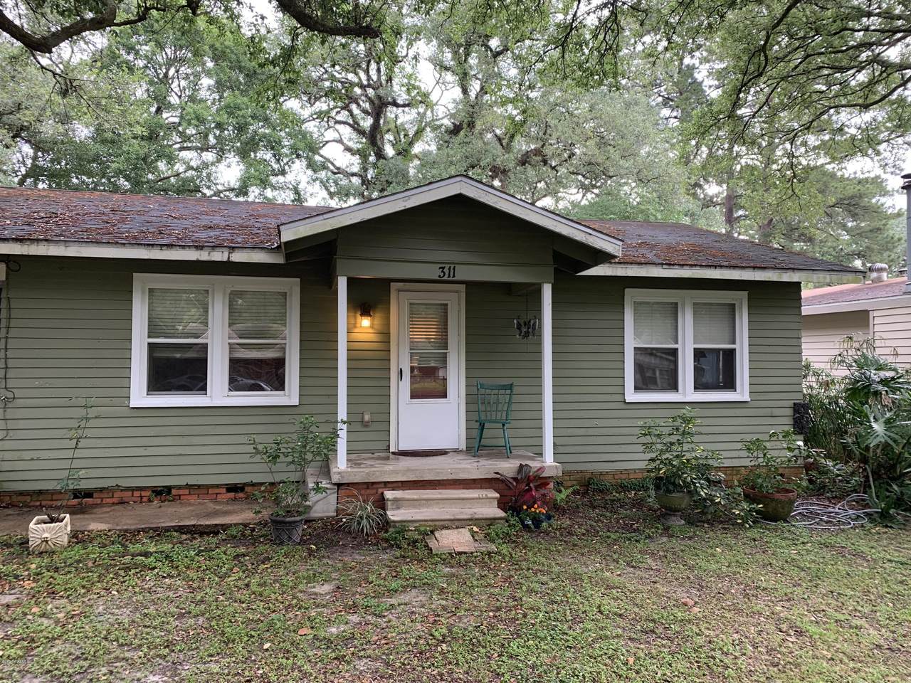 311 River Road - Photo 1