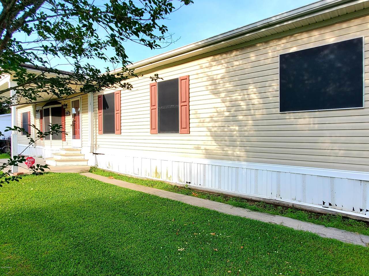 607 Roger Road - Photo 1