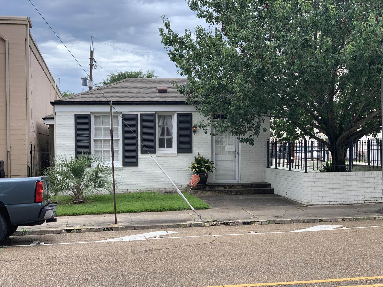 840 Washington Street - Photo 1