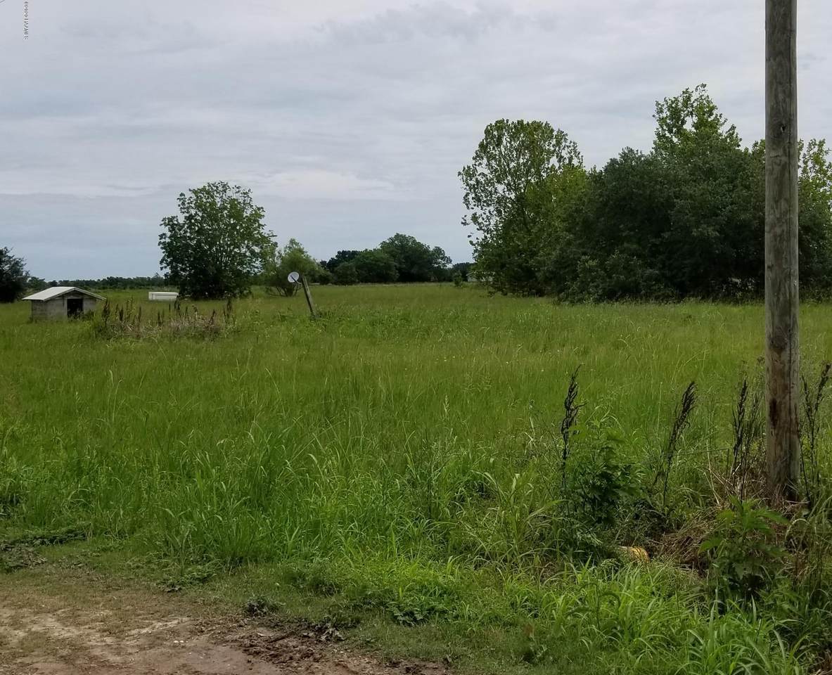 16110 Lake Road - Photo 1