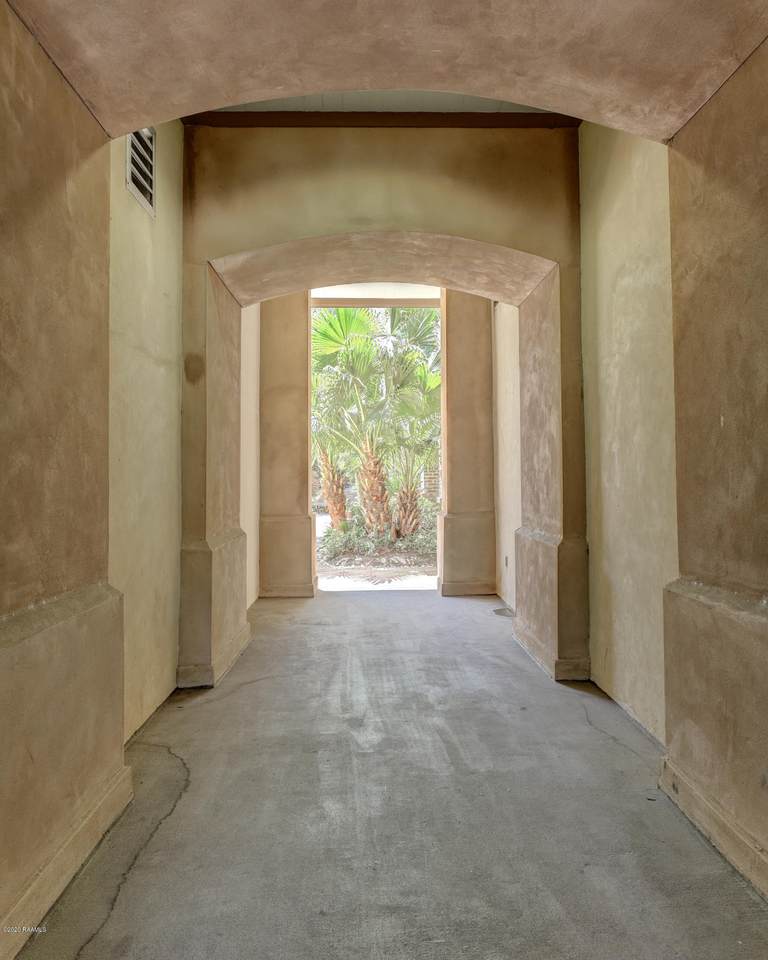 302 Richland Avenue - Photo 1