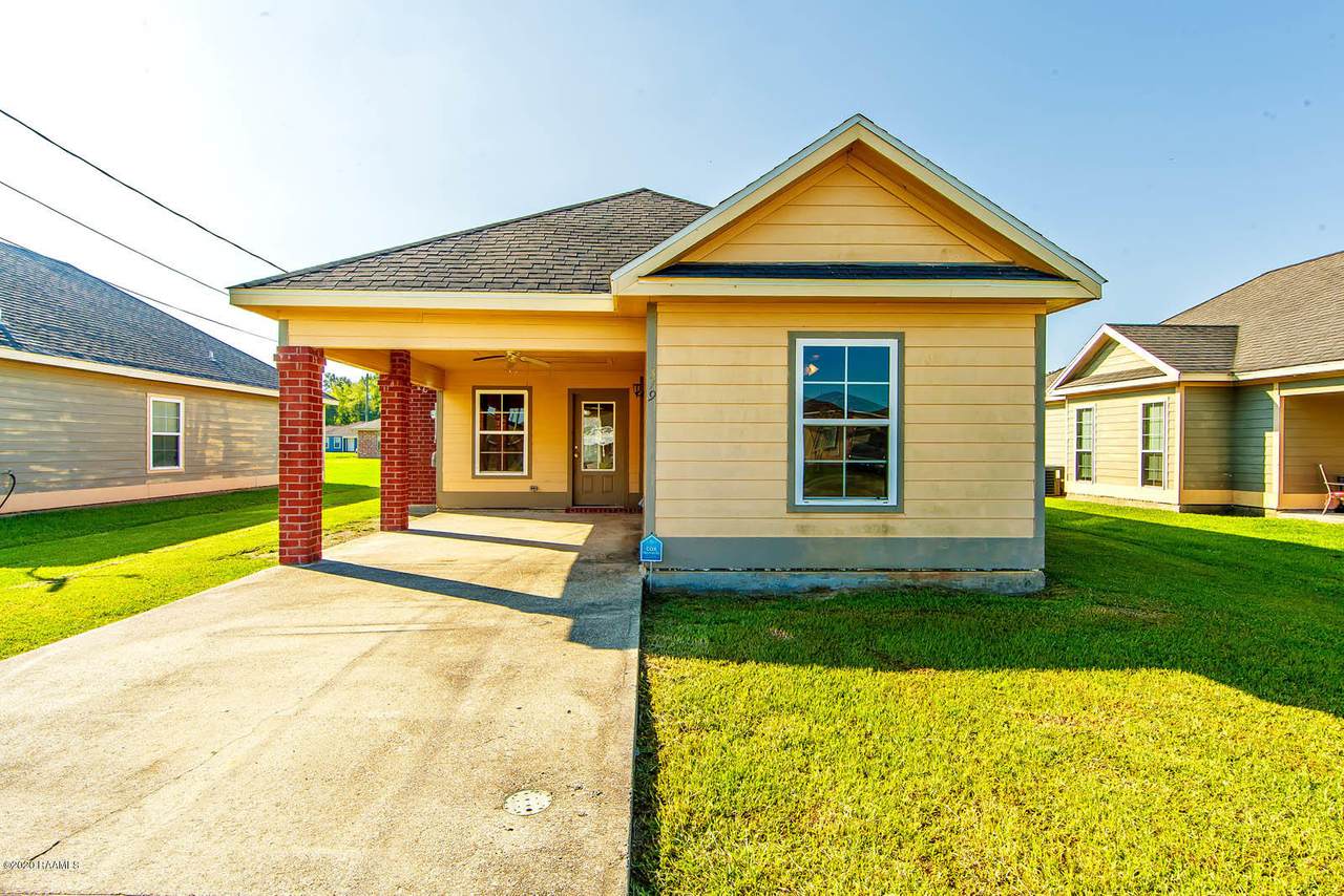 319 Charlotte Drive - Photo 1