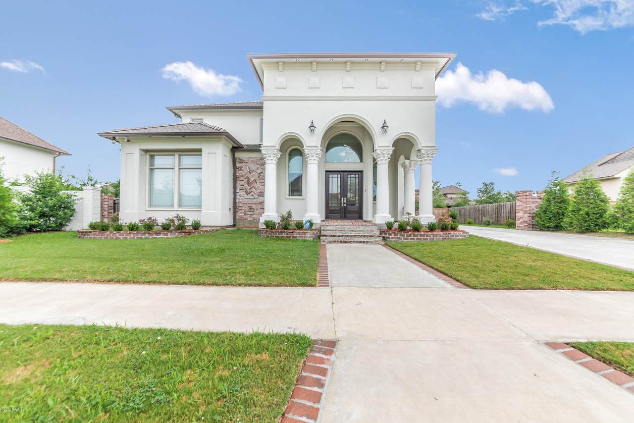 111 English Gardens Parkway - Photo 1