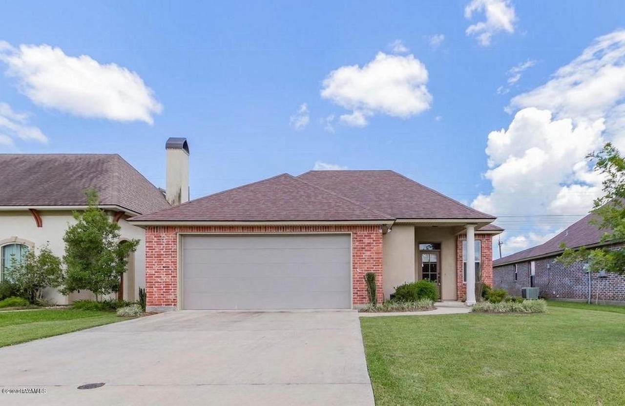 300 Overbrook Drive - Photo 1