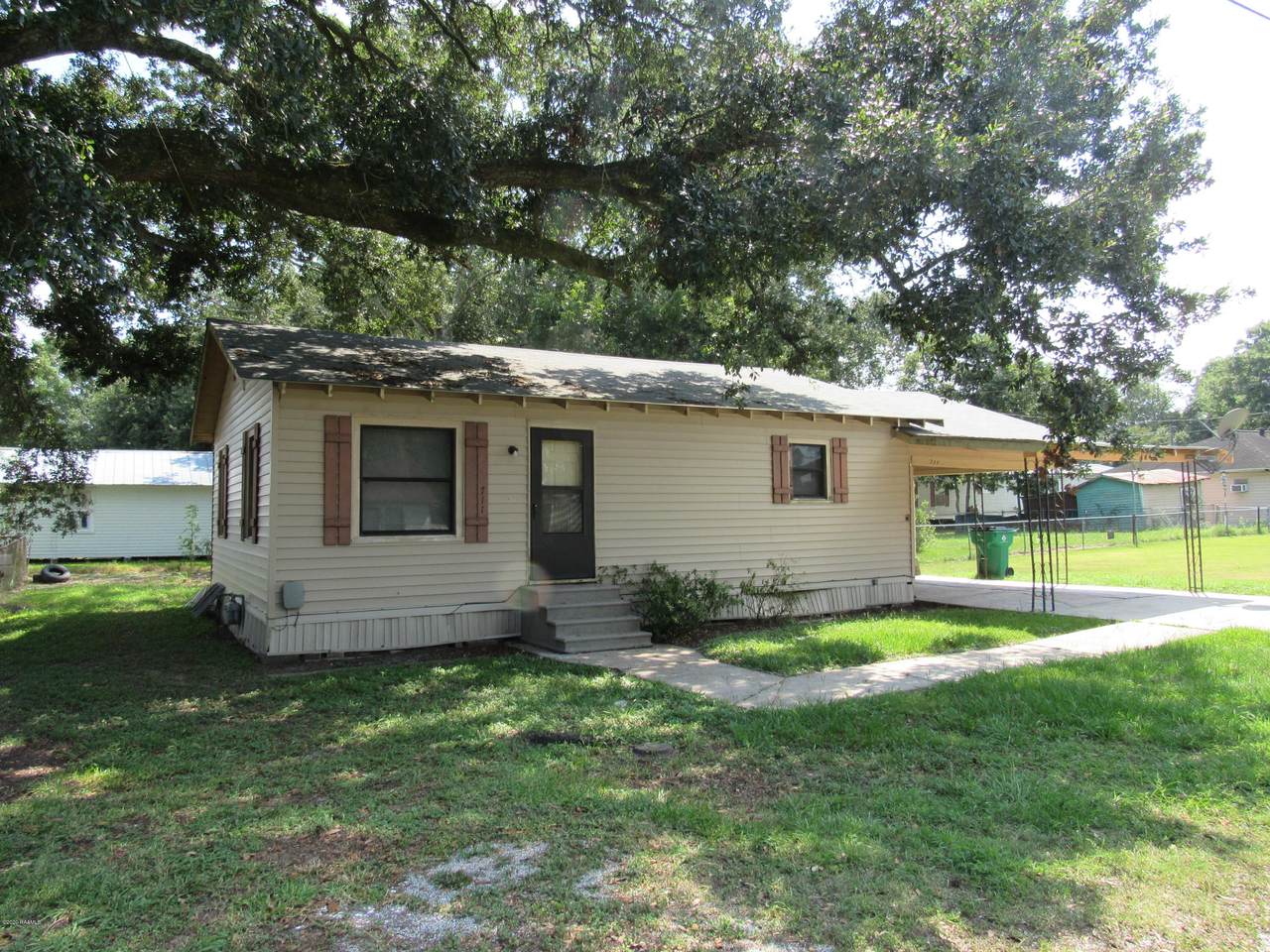 711 4th Street - Photo 1