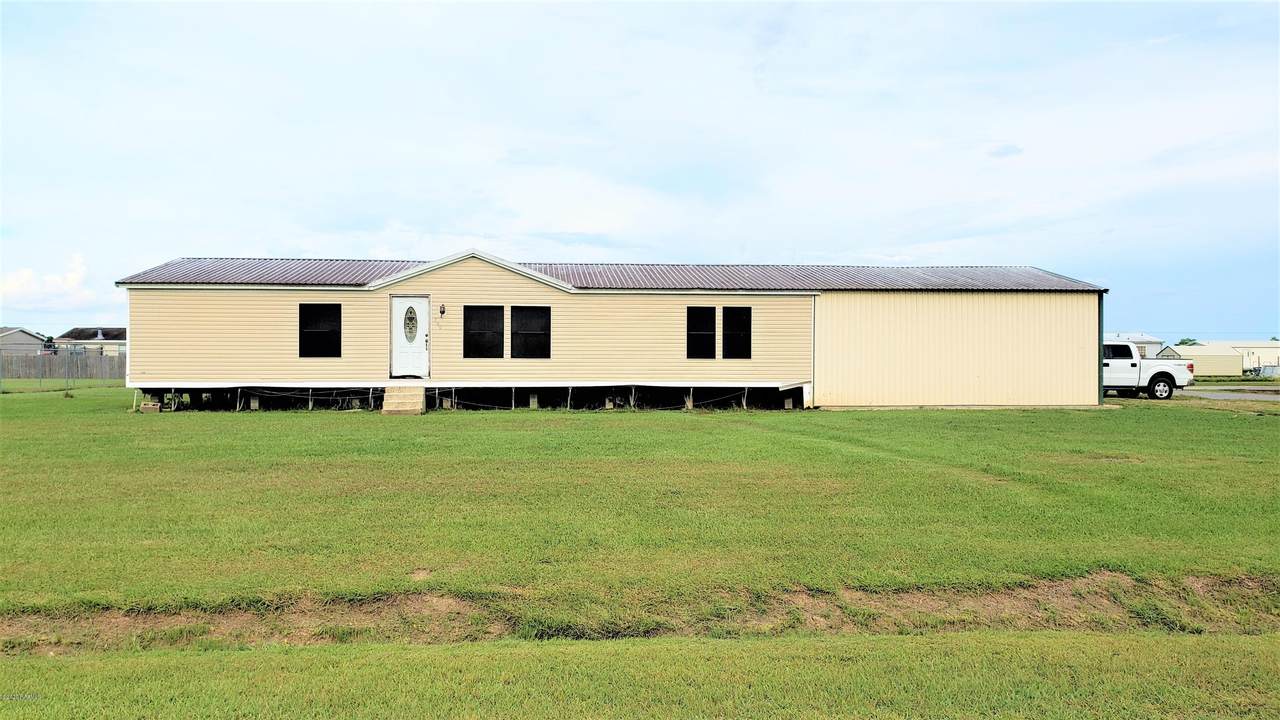 200 Majestic Drive - Photo 1