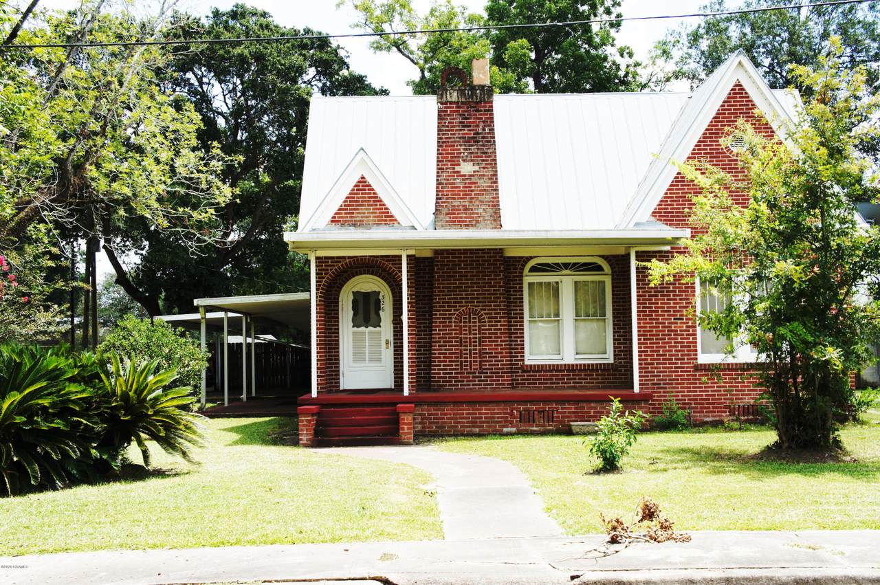 326 Hutchinson Avenue - Photo 1