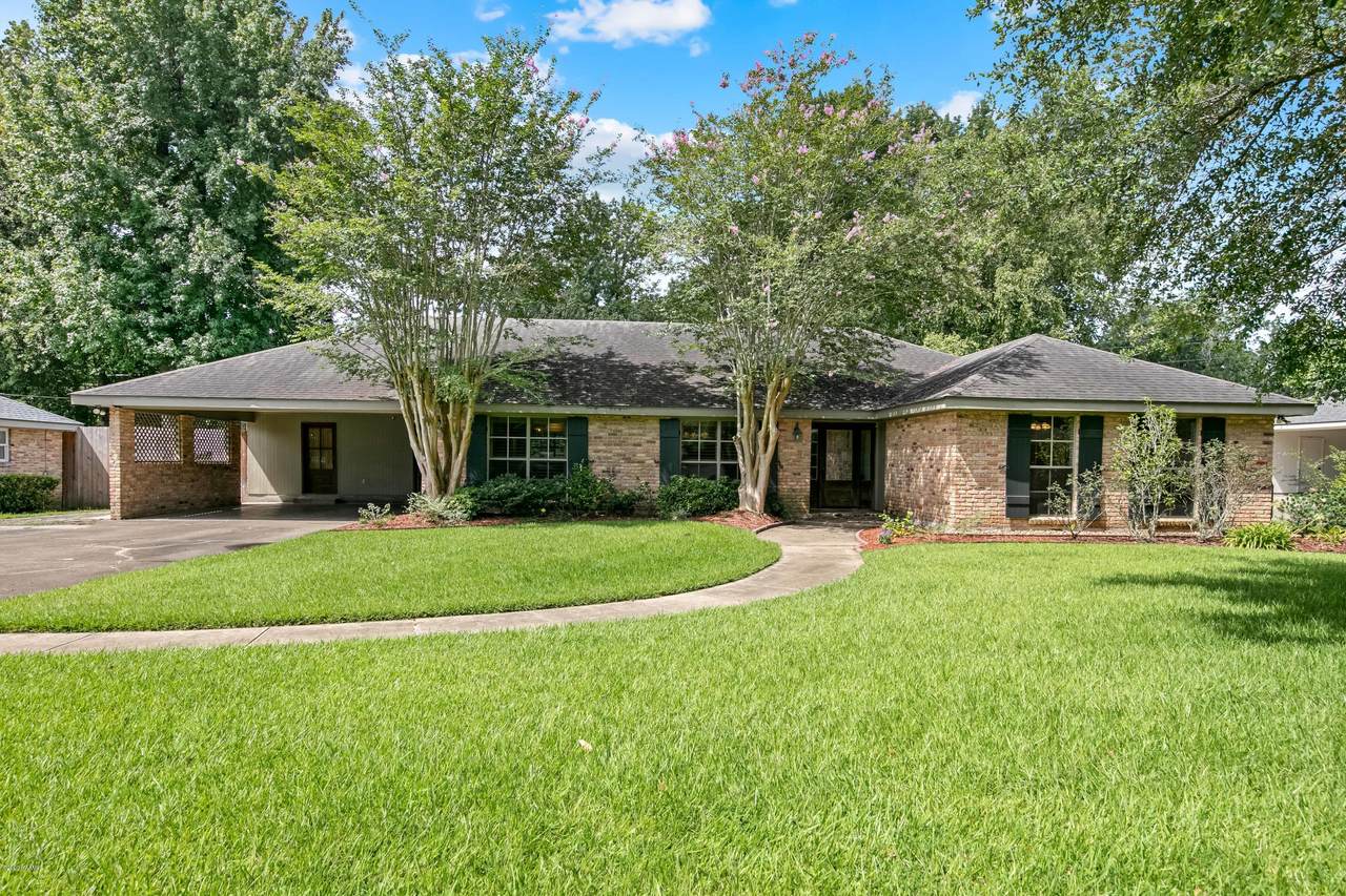 812 Brentwood Boulevard - Photo 1