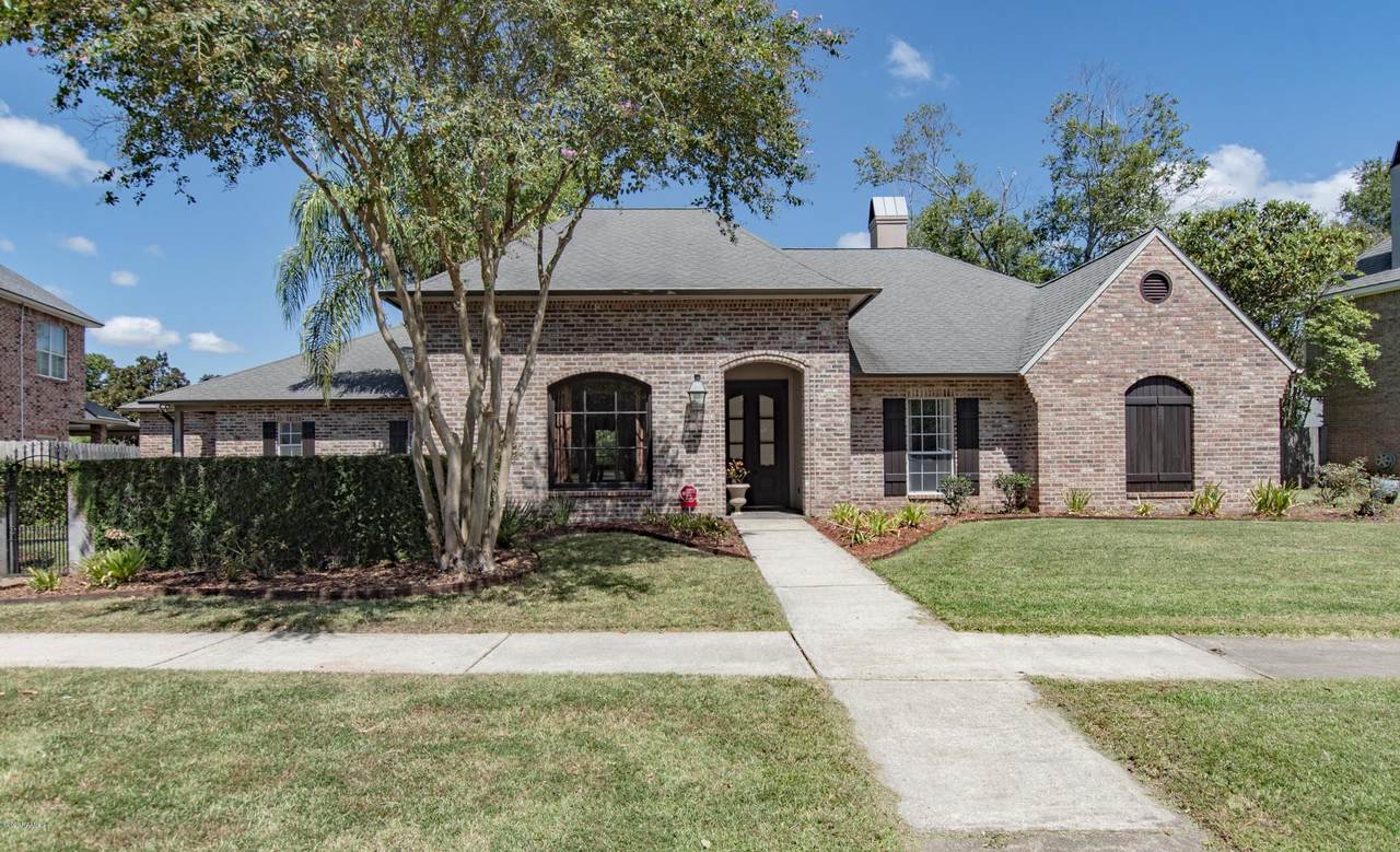 208 Doyle Drive - Photo 1