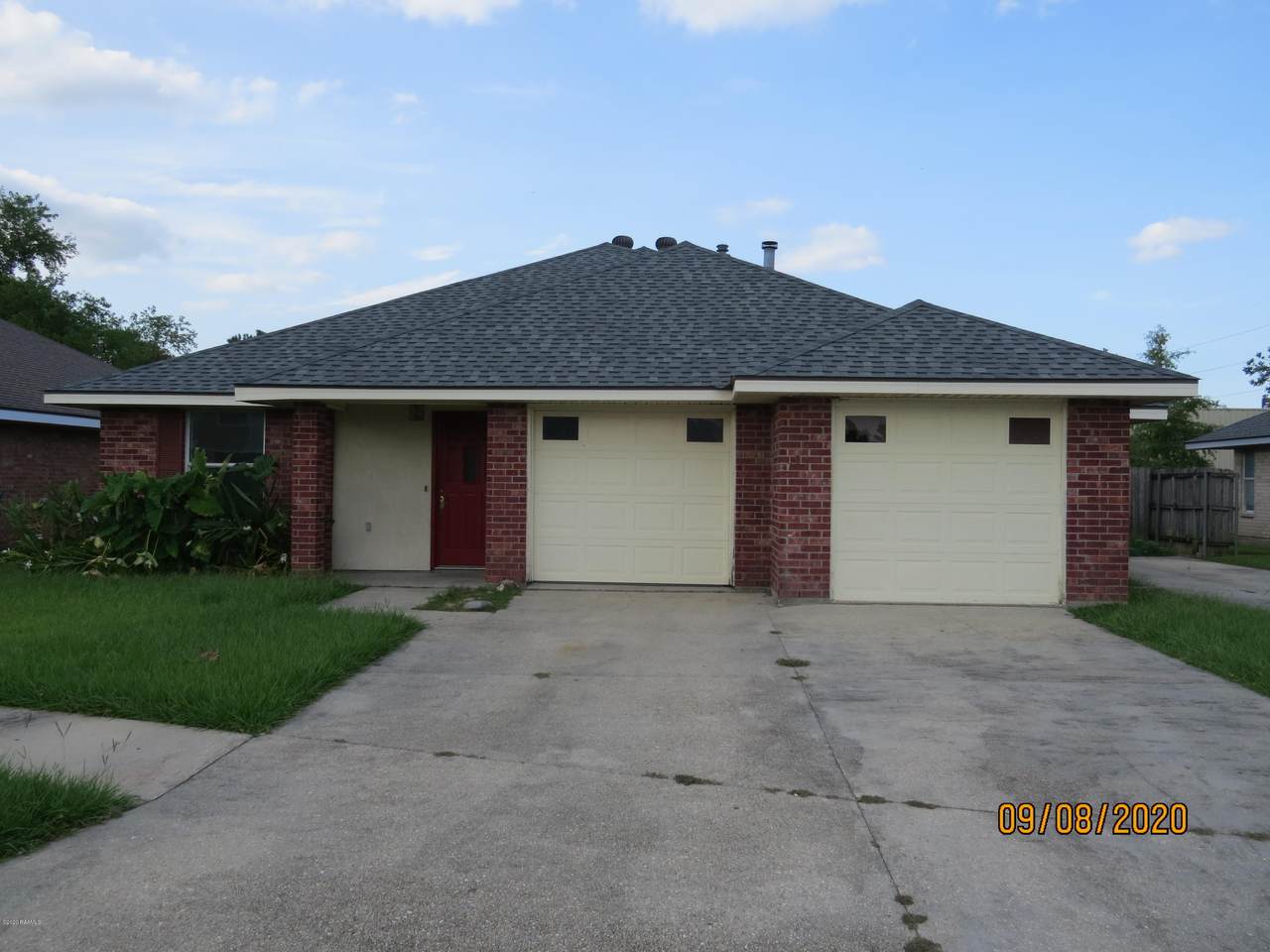 106 Avondale Drive - Photo 1