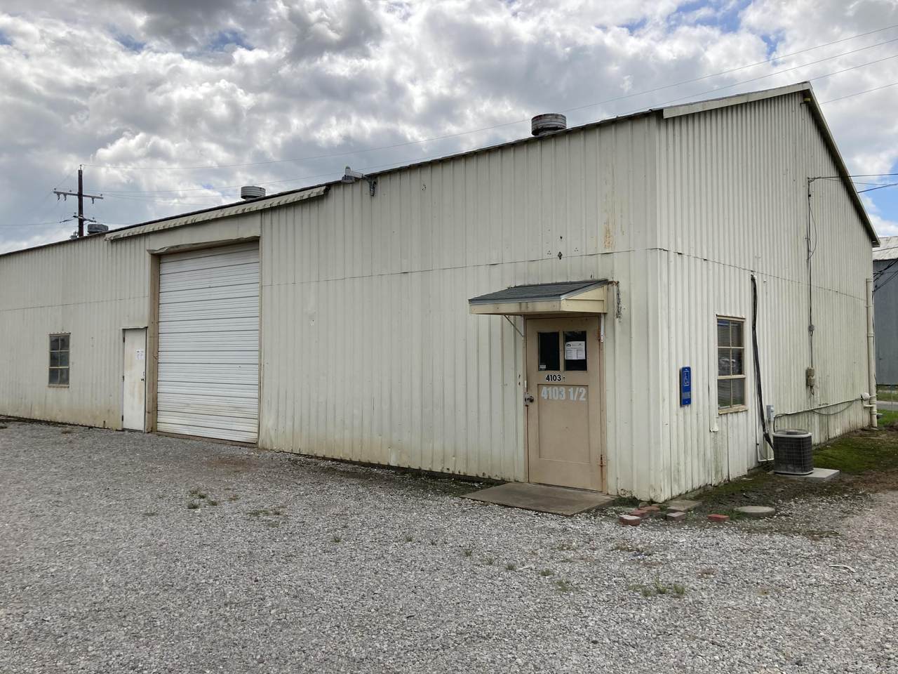 4103 1/2 Cameron Street - Photo 1