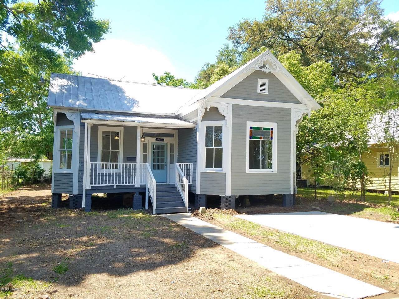 507 Section Avenue - Photo 1