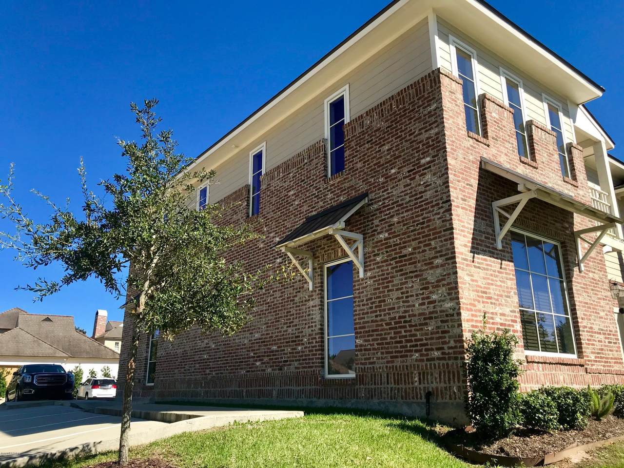 1227-A Camellia Boulevard - Photo 1