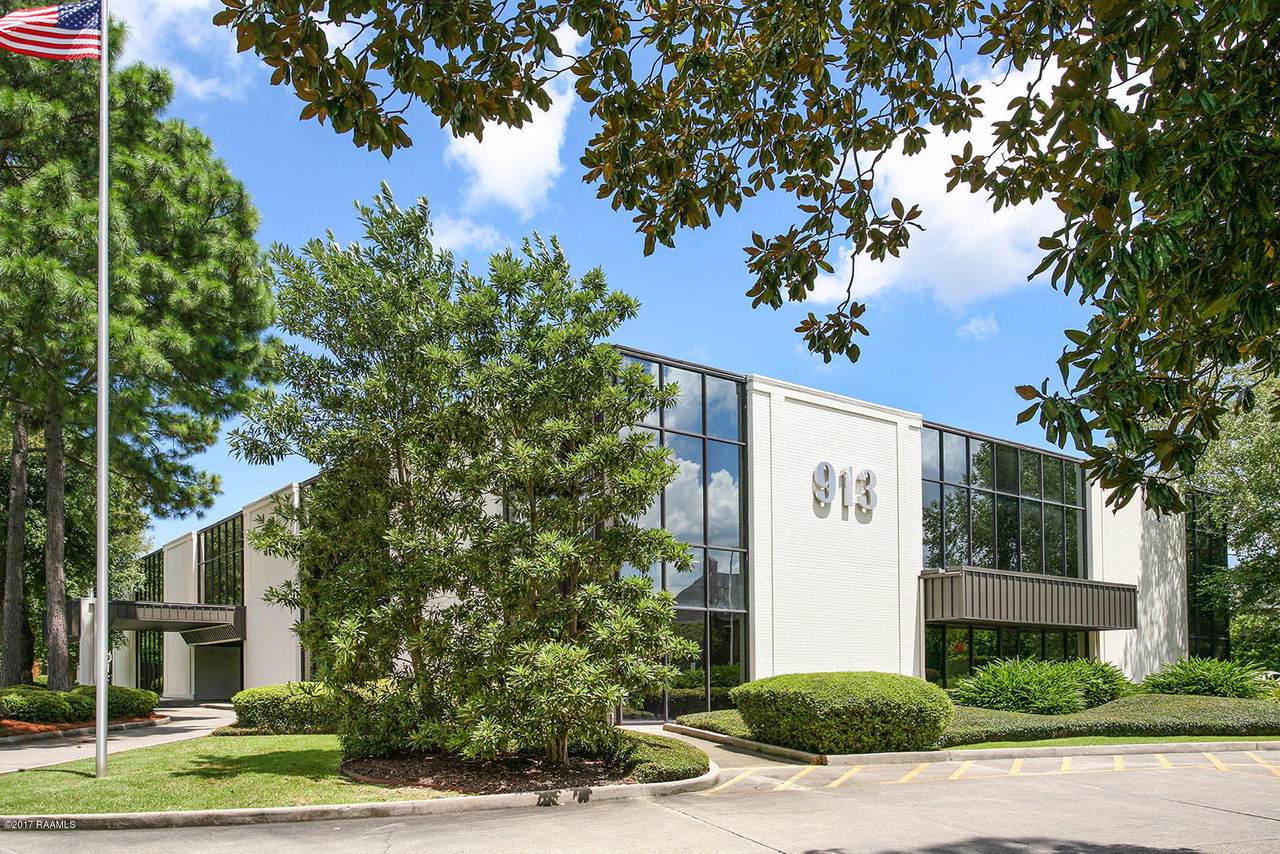 913 College Road - Photo 1
