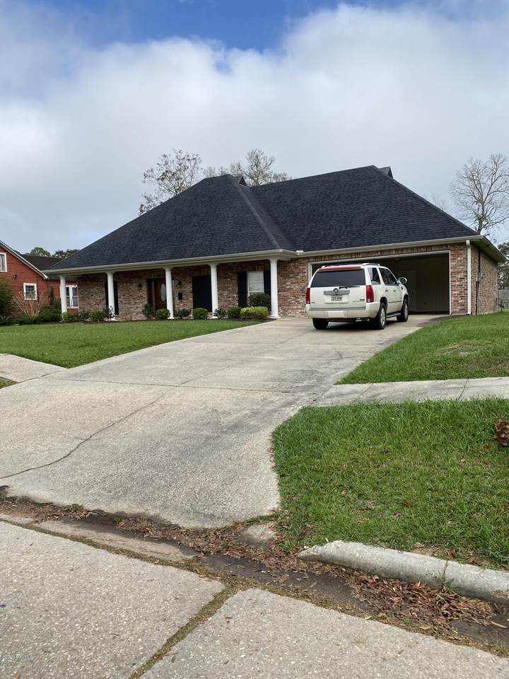 206 Henry Street - Photo 1
