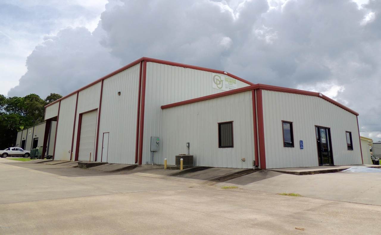 703 Hwy 90 - Photo 1