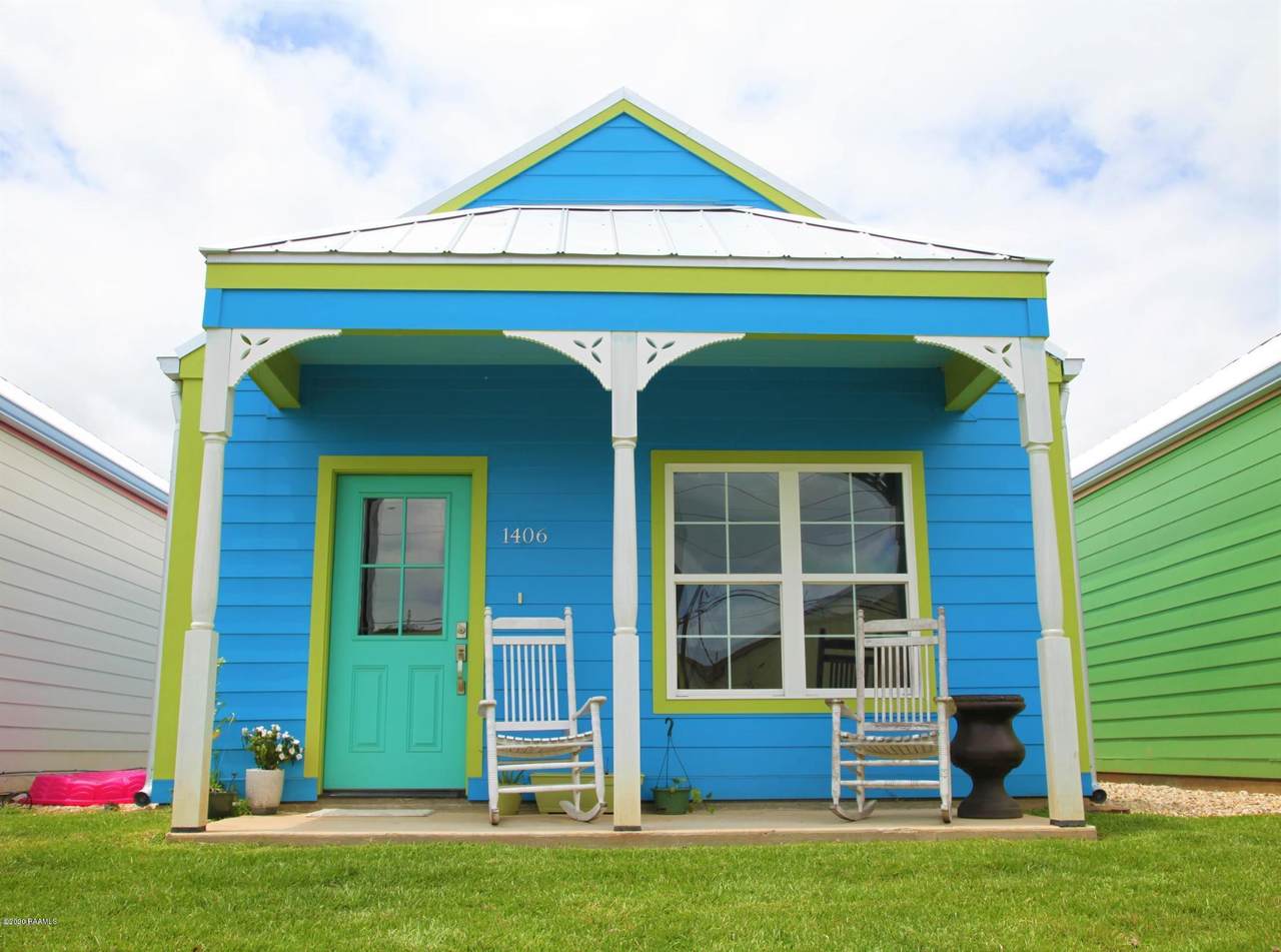 1406 General Mouton Avenue - Photo 1