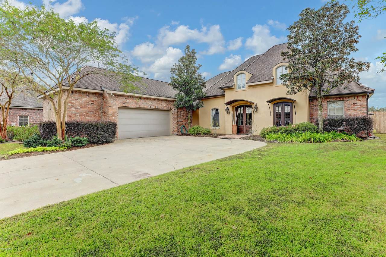 208 Boulder Creek Parkway - Photo 1