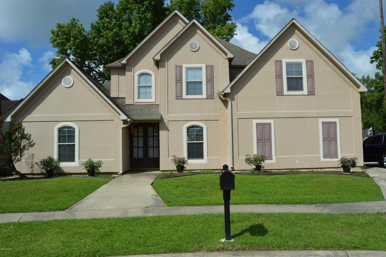 225 Durham Drive - Photo 1