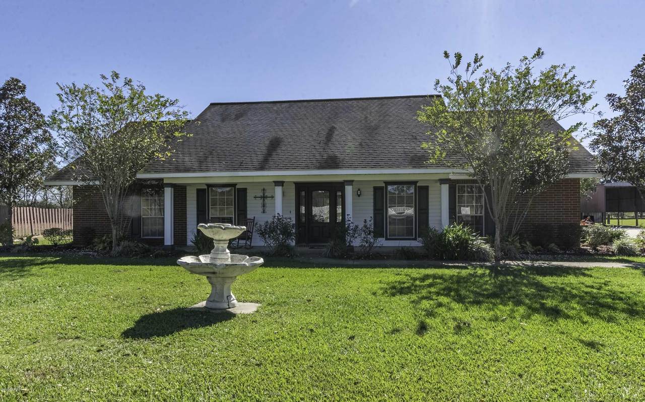 2008 Faubourg Road - Photo 1