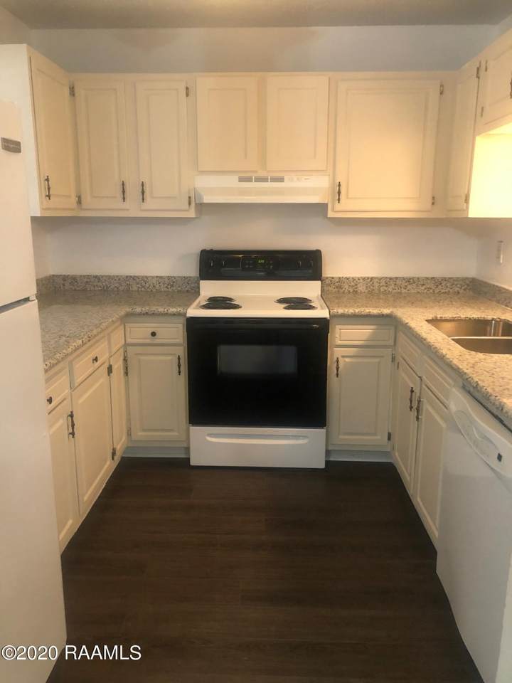 130 Allister Road - Photo 1