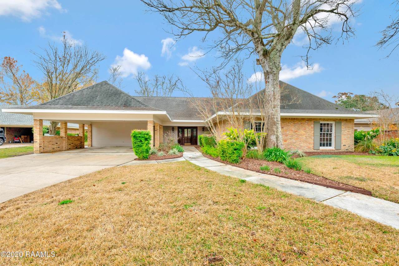 108 Water Oaks Drive - Photo 1