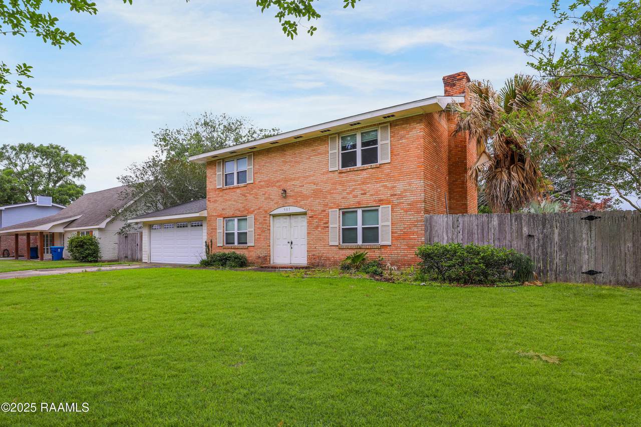 907 Omega Drive - Photo 1