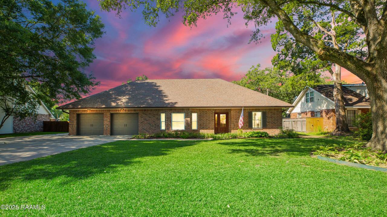 650 Bellevue Plantation - Photo 1