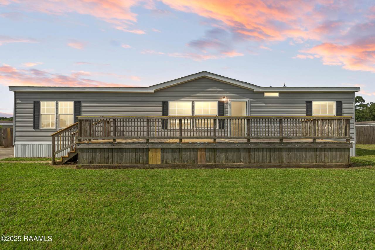 102 Merlot Drive - Photo 1