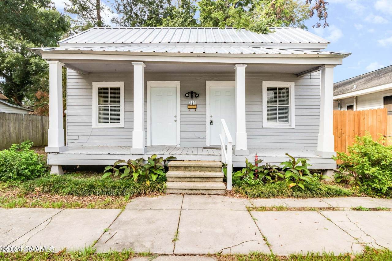 312 Hobson Street - Photo 1