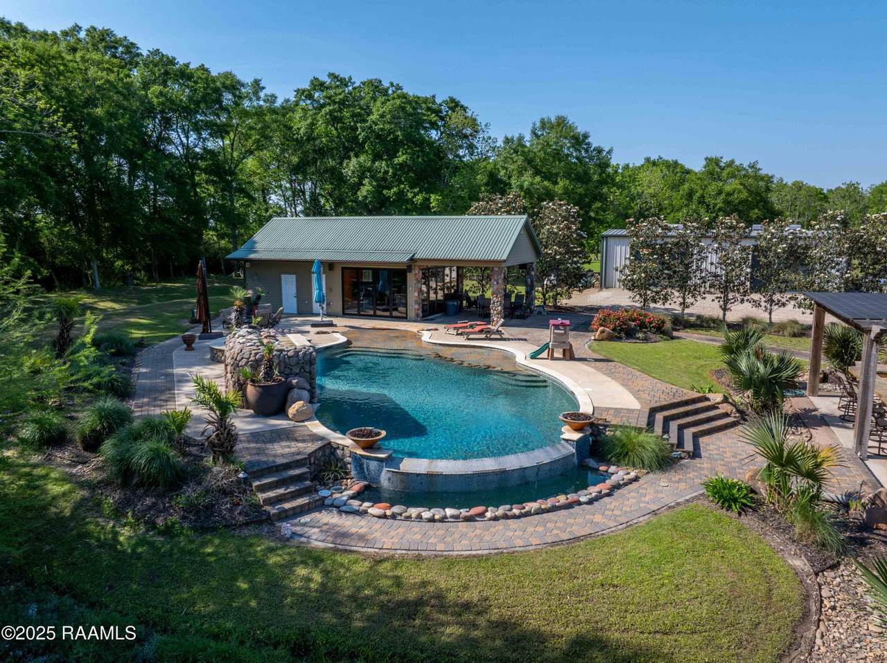 https://bt-photos.global.ssl.fastly.net/acadiana/1280_boomver_1_2020024317-2.jpg