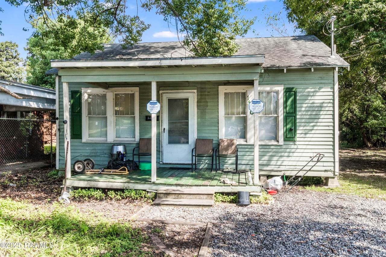 1110 Louisiana Avenue - Photo 1