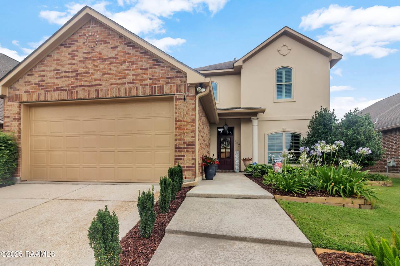 107 Ace Lane - Photo 1