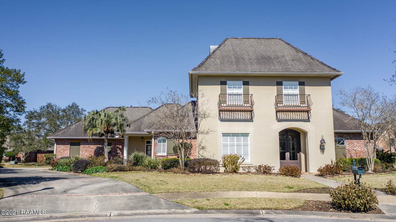 103 Bear Creek Court - Photo 1