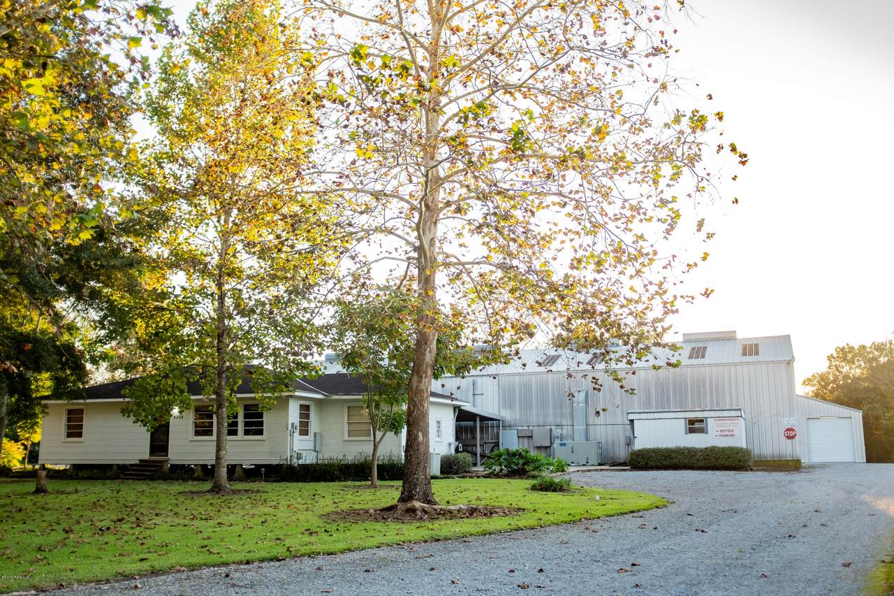 4264 Woodlawn Road - Photo 1