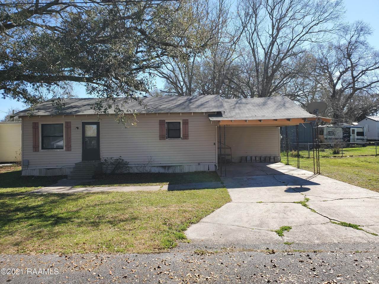 711 4th Street - Photo 1