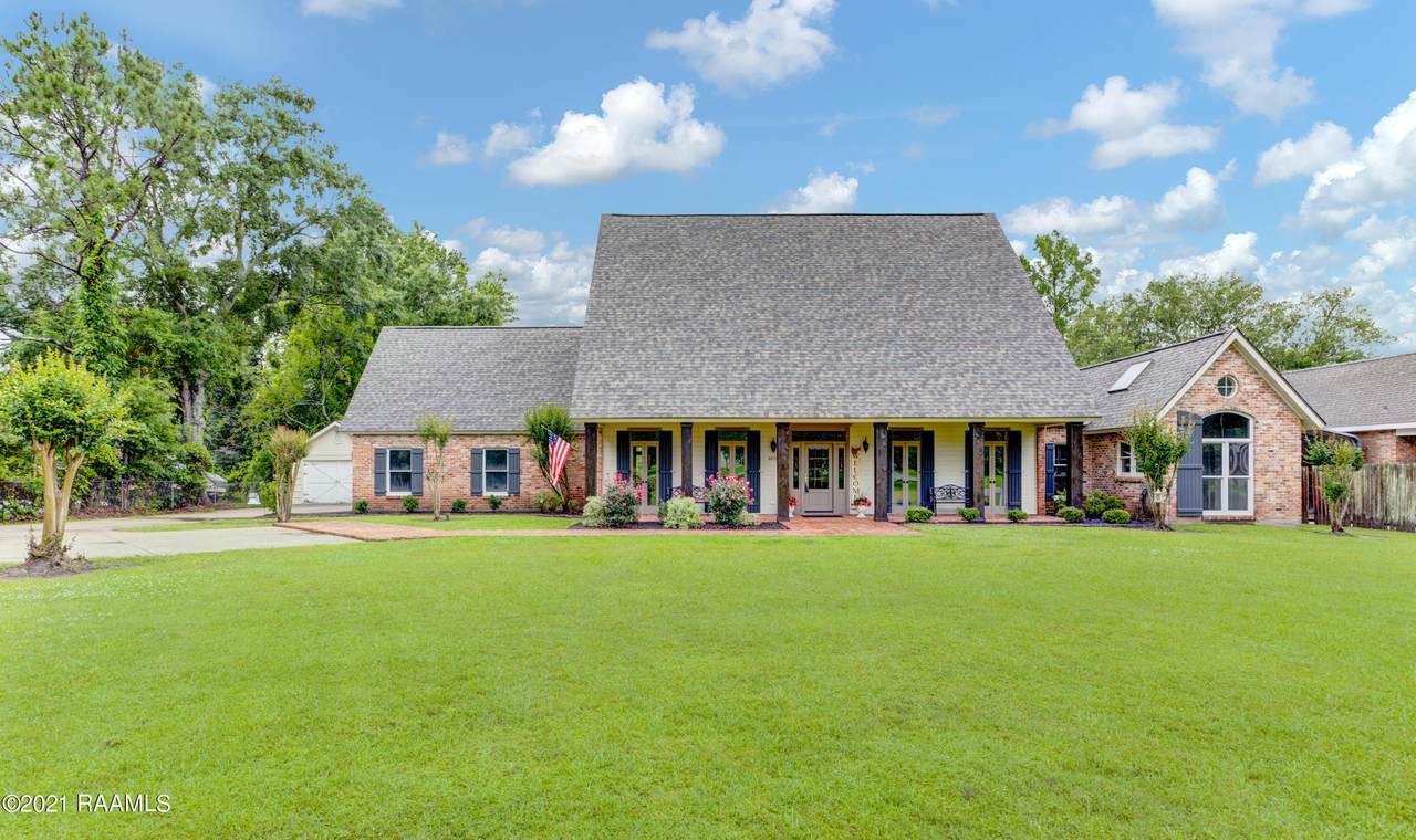 4611 Loreauville Road - Photo 1