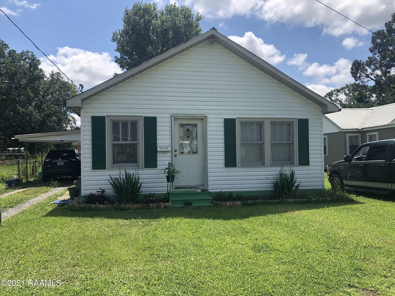 121 Leonard Avenue - Photo 1