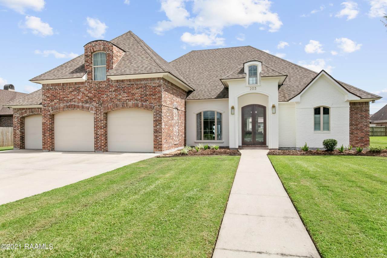 203 Quiet Oaks Drive - Photo 1