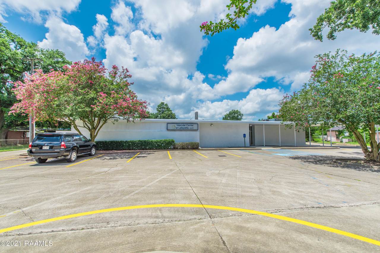1340 Surrey Street - Photo 1