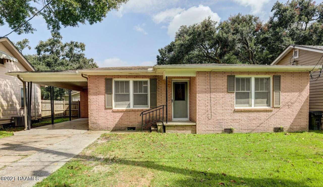 1302 Avenue A - Photo 1