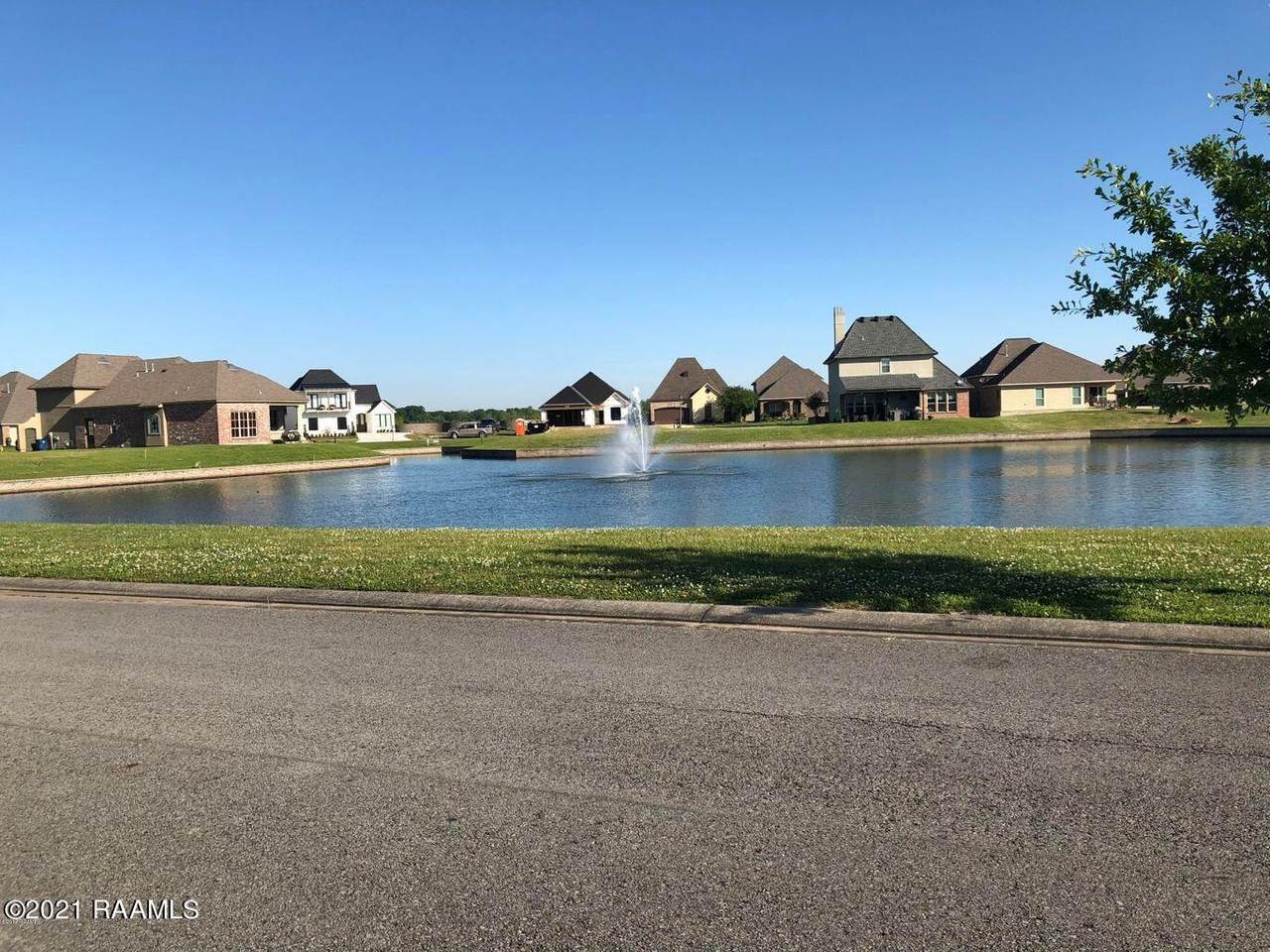 303 Crooked Stick Lane - Photo 1