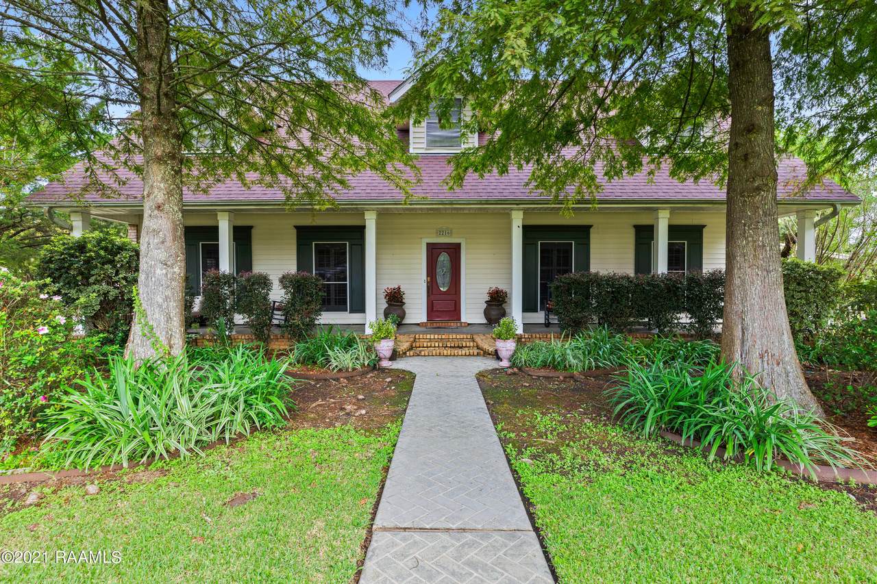 2216 Belle Ruelle - Photo 1
