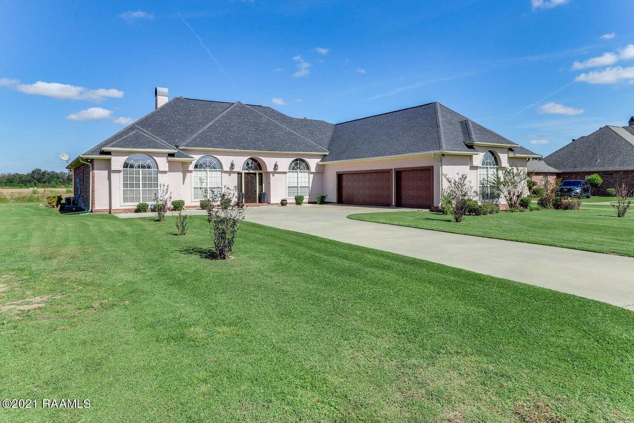 1124 Bear Creek Circle - Photo 1