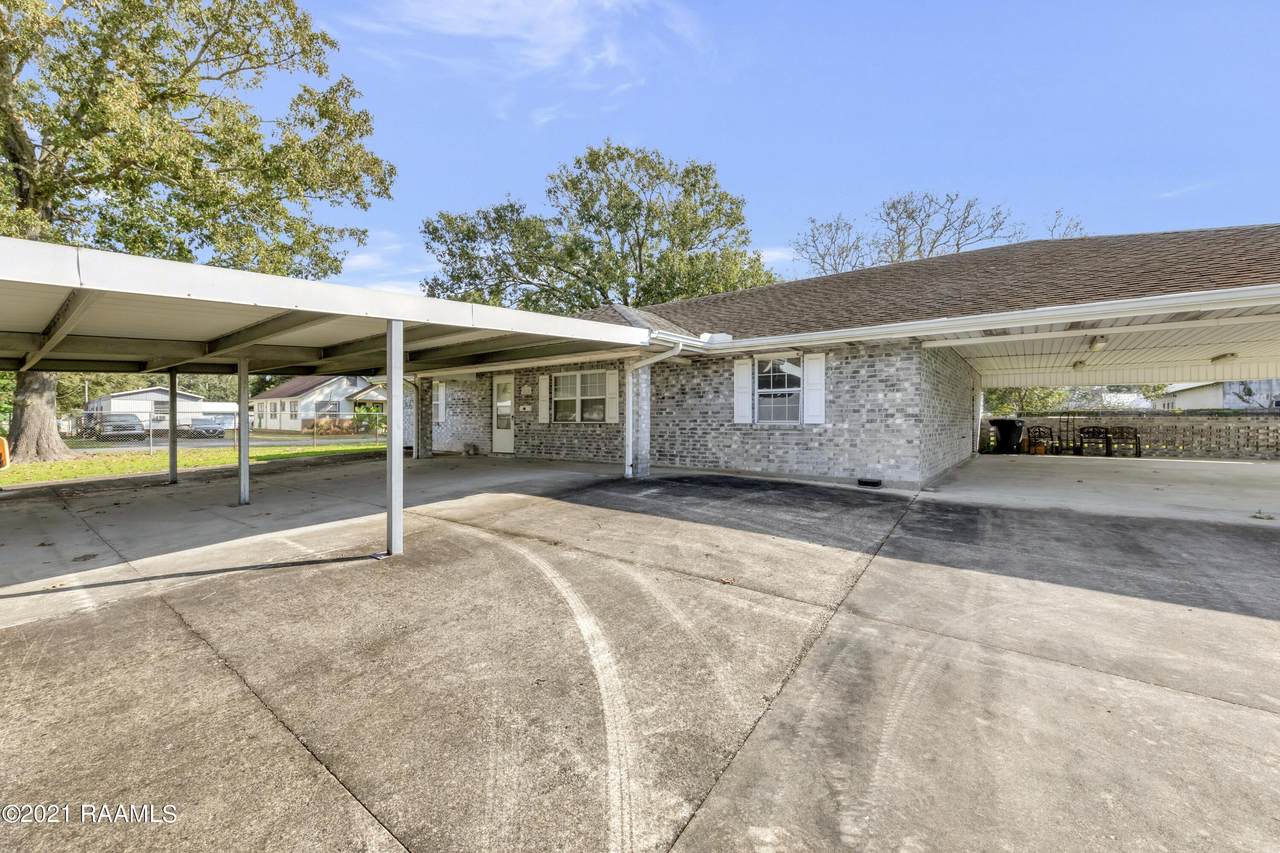 118 Pecan Street - Photo 1